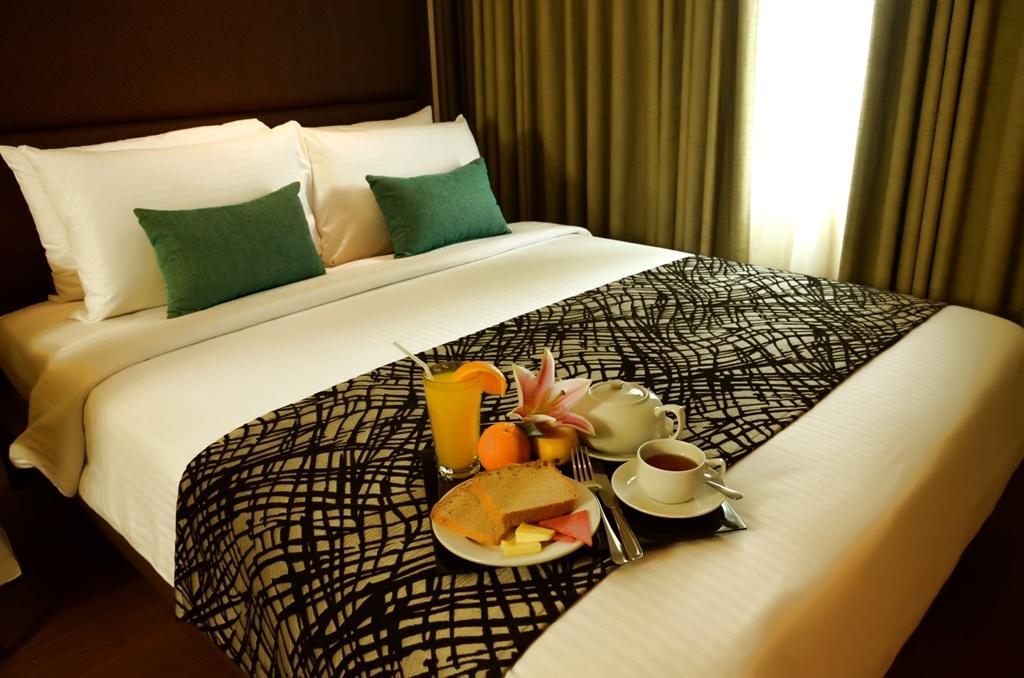 Best Western Antel Spa Hotel Suites Makati City Pokoj fotografie
